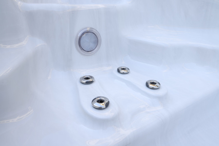 Плавательный бассейн NordicSpa Moreyn (Морейн) Плавательный бассейн NordicSpa Moreyn (Морейн)